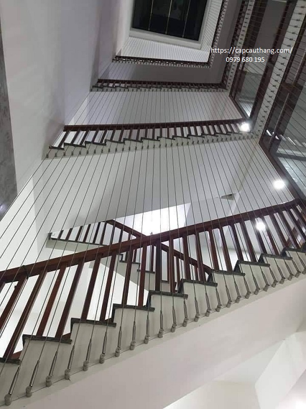Cáp cầu thang tại An Khánh- Hoài Đức