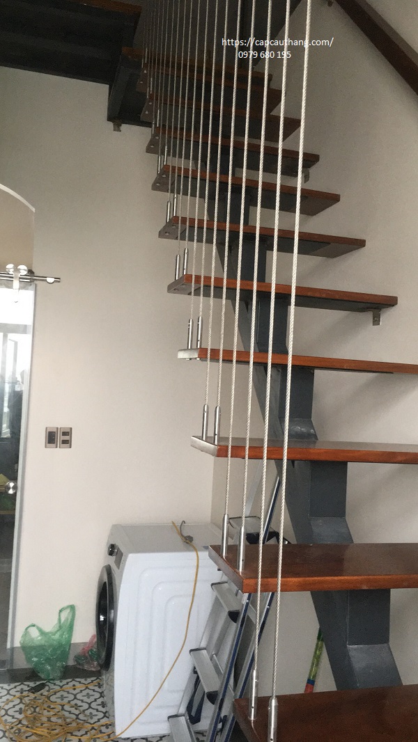 Thi công cáp cầu thang tại Đống Đa- Hà Nội