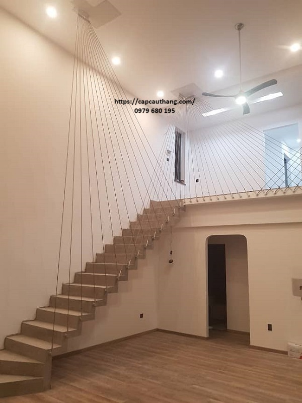 Thi công cầu thang dây cáp tại Quảng Ninh