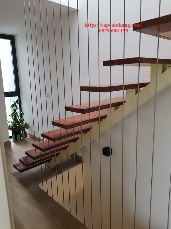 Mẫu cáp cầu thang treo đẹp tại Hưng Yên