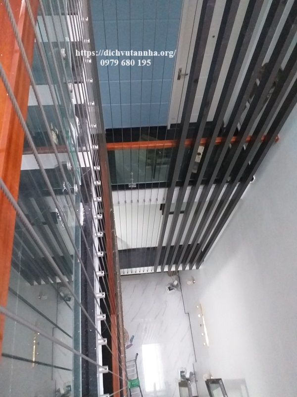 Thi công dây cáp cầu thang bằng tăng đơ