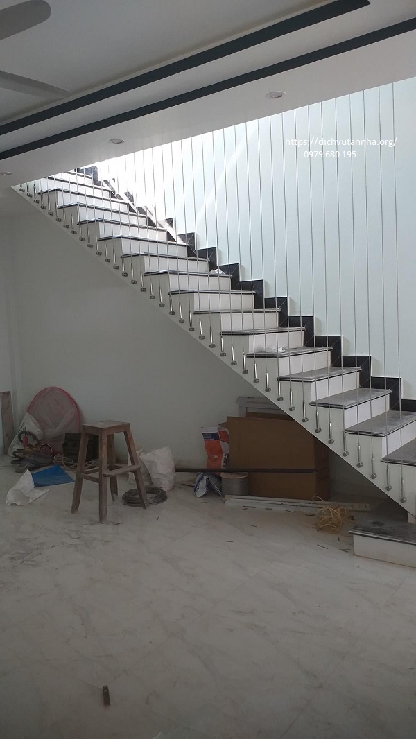 Thi công Cáp cầu thang tại Hoài Đức- Hà Nội