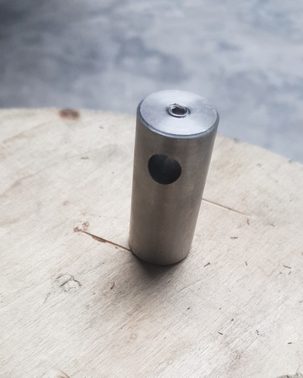 Thông tầng cáp cầu thang