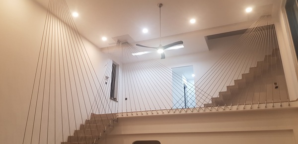 Cáp cầu thang chéo