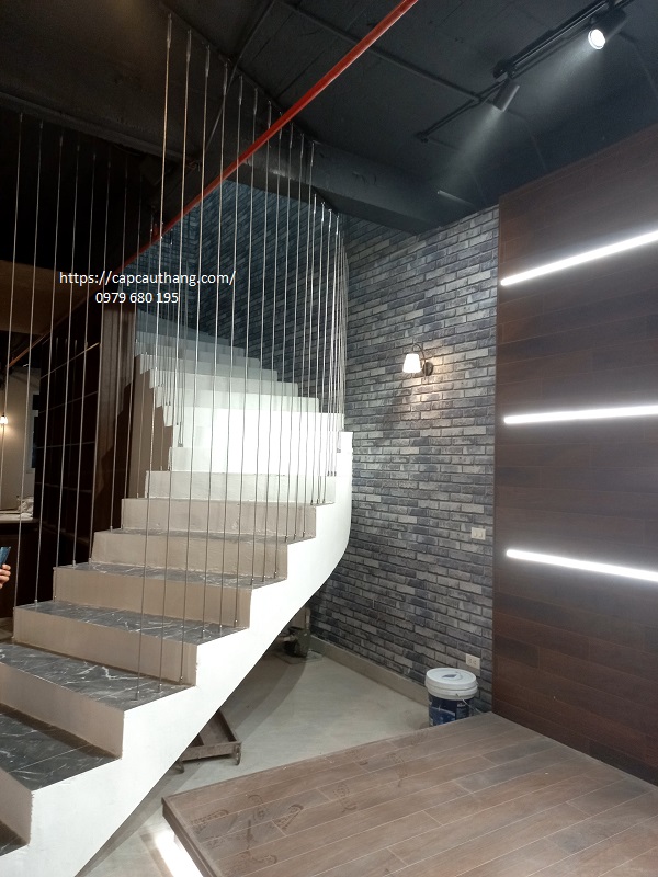 Dây cáp cầu thang mặt bậc