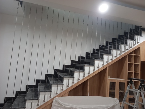 Thi công Cáp cầu thang tại Sóc Sơn