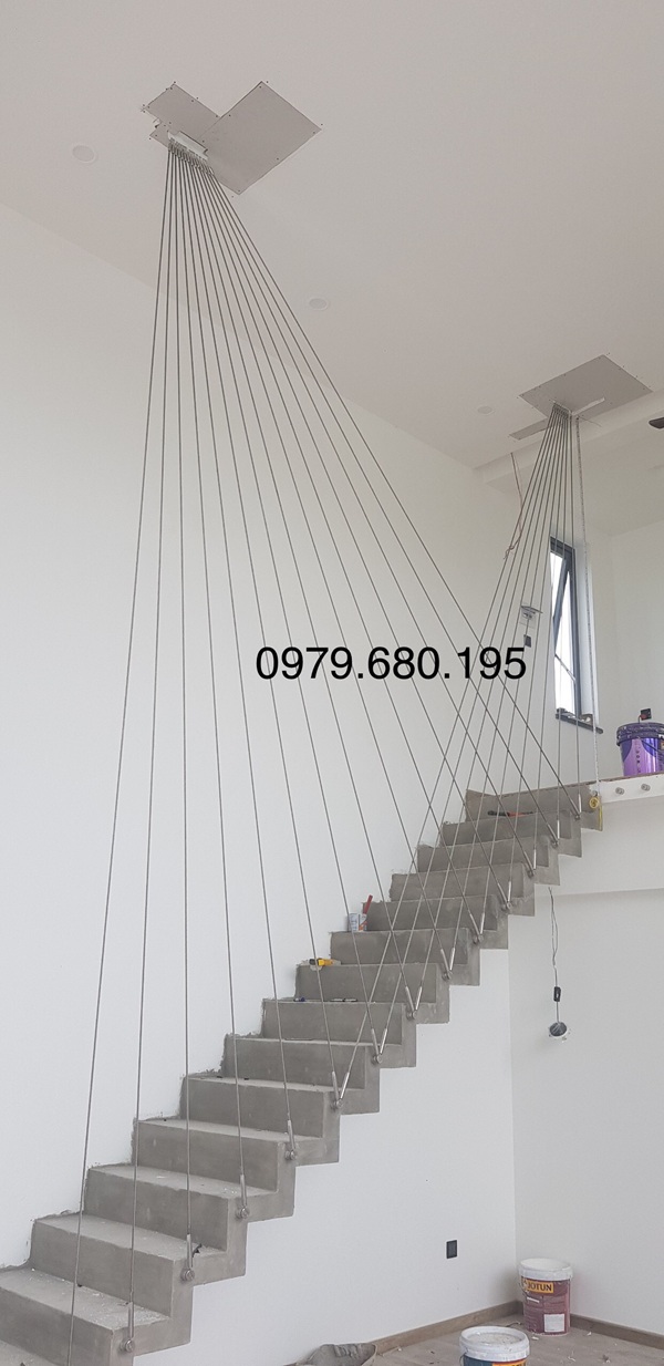 Thi công dây cáp cầu thang Hòa Phát