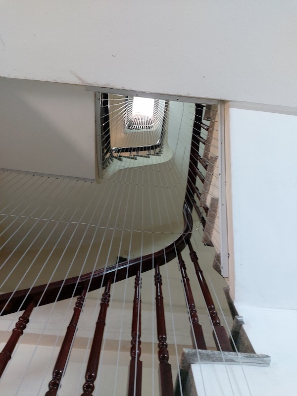 Lưới an toàn cho cầu thang