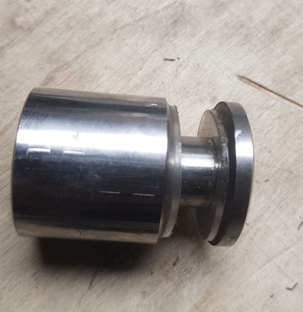 Chân trụ kính inox cầu thang dây cáp